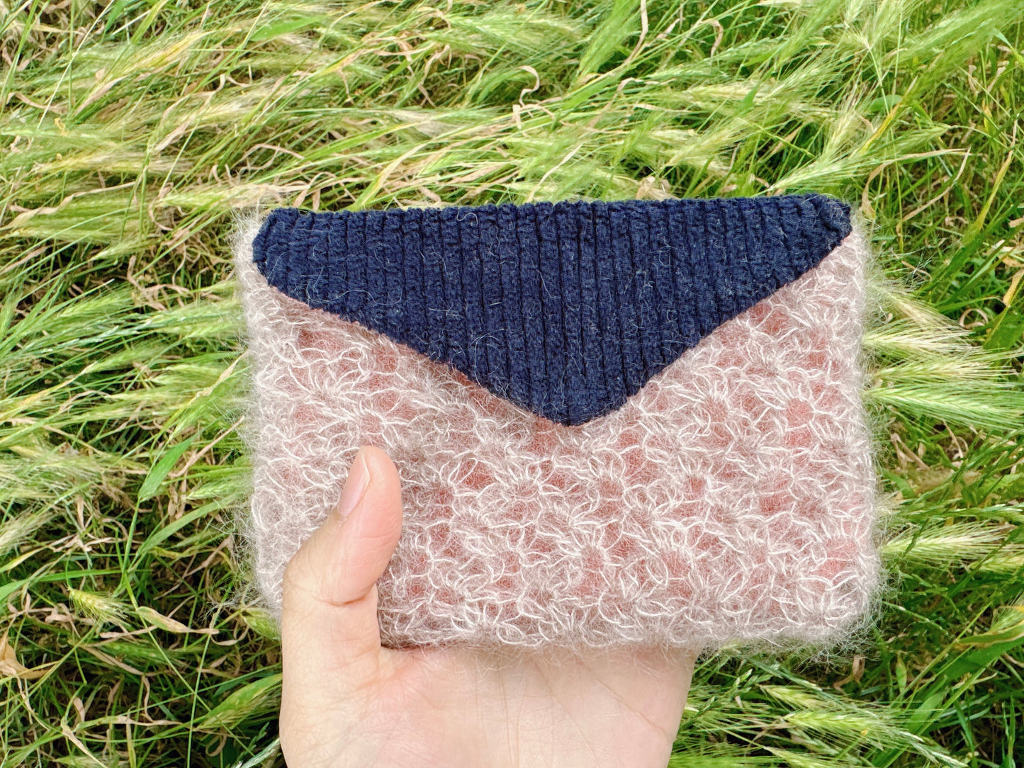 Mini lace clutch - Campus Love